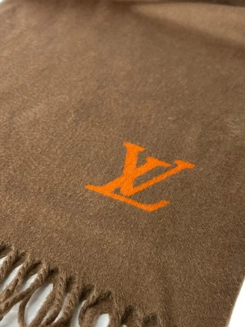 LOUIS VUITTON Light Brown Unconfirmed Scarf Cashmere